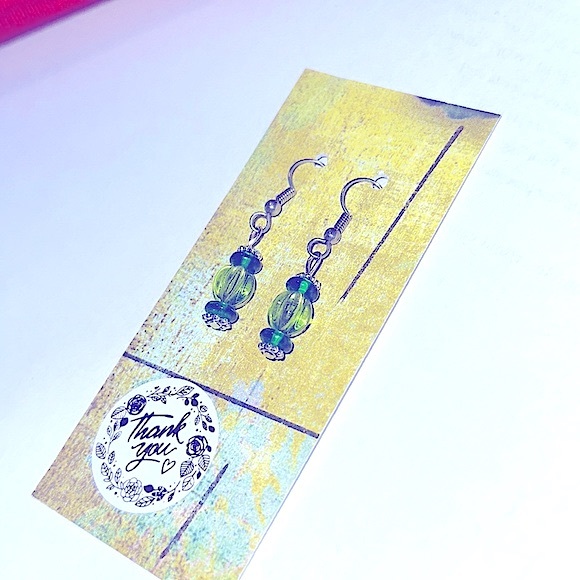 🍀Lovely Greens Shades Glass Beaded Dangle Earrings Silver Fishhook Handcrafted - Picture 6 of 16